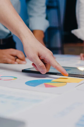 Digital business strategy and transformation